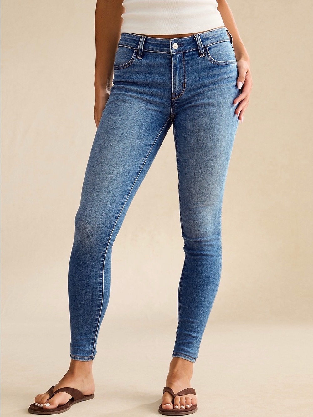 NWT American Eagle Low Rise Jegging